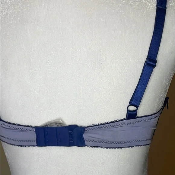 Wacoal B. Tempted Blue Lace Underwire Bra - Picture 3 of 4